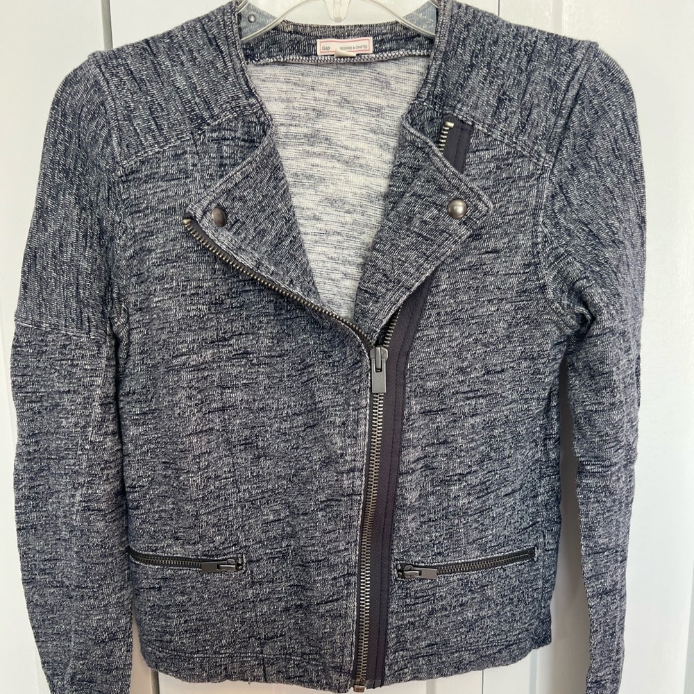 Stylish Navy Zip-Up Cropped Jacket